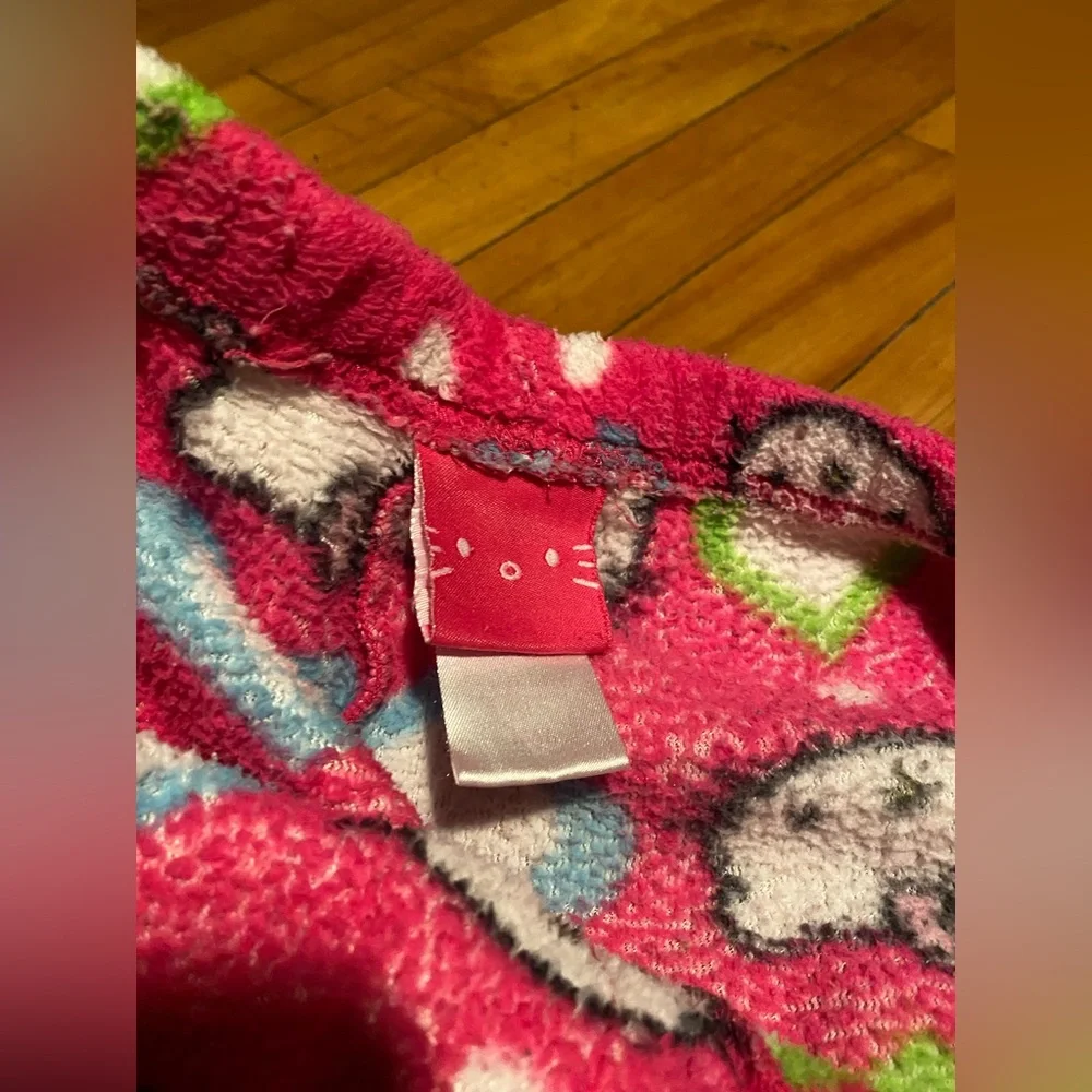 Hello Kitty - Picture 5 of 6